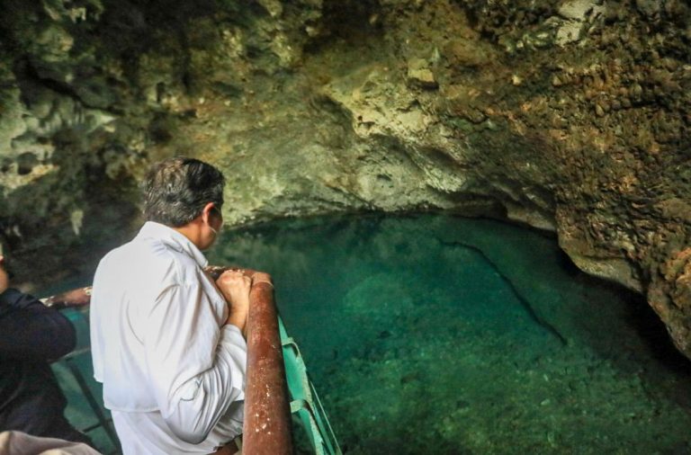 La imagen tiene un atributo ALT vacío; su nombre de archivo es TRES-OJOS.jpg