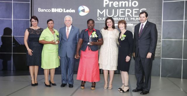 PREMIO MUJERES